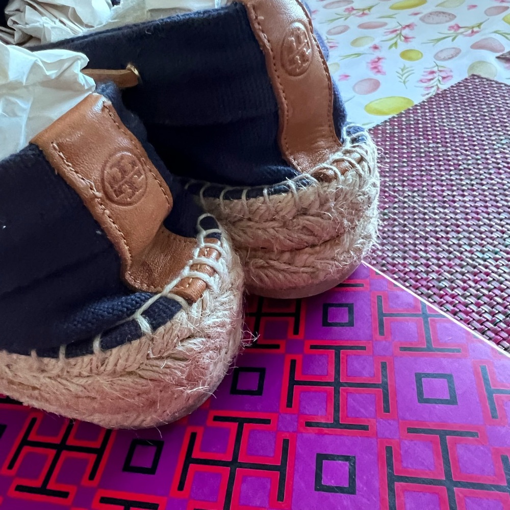 Tory Burch - Picture 3 of 3